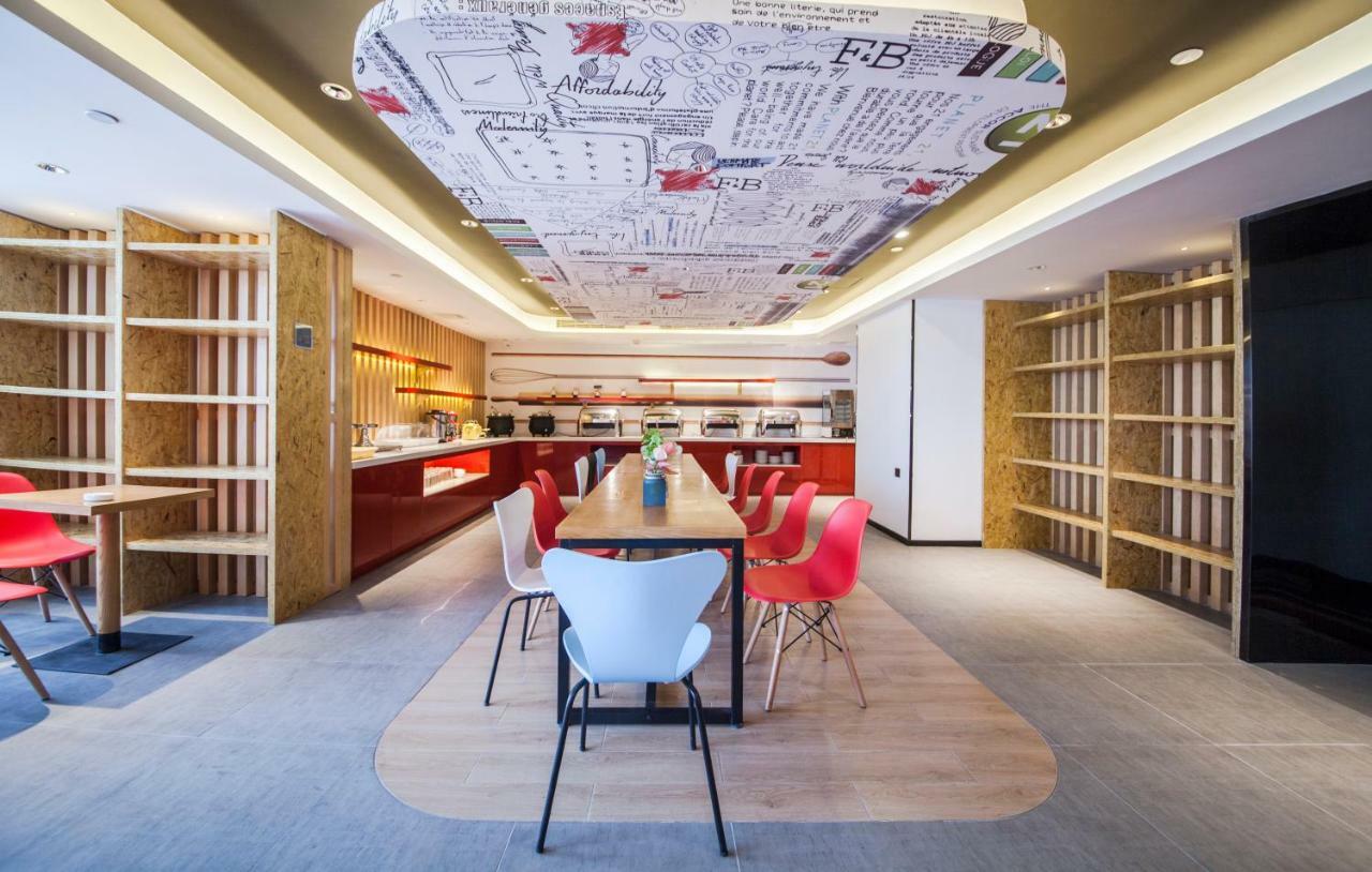 Ibis Nantong Middle Renmin Rd Hotel Exterior foto
